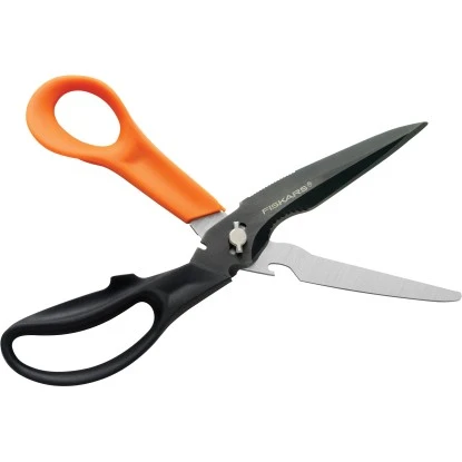 Fiskars Mehrzweckschere Cuts+More – Bild 2